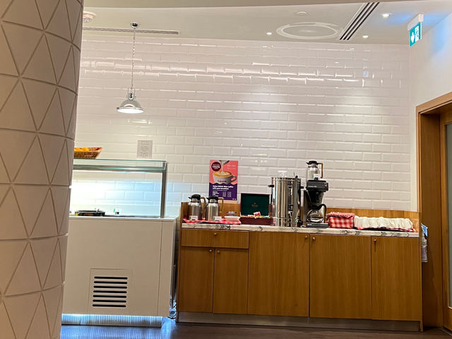 Метро плитка кухня